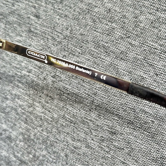 COACH - Stephanie Aviator Sunglasses HC7025 & Case - Picture 12 of 13